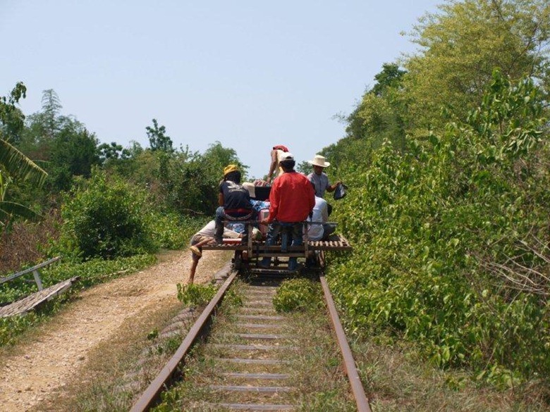 Бамбуковые поезда
