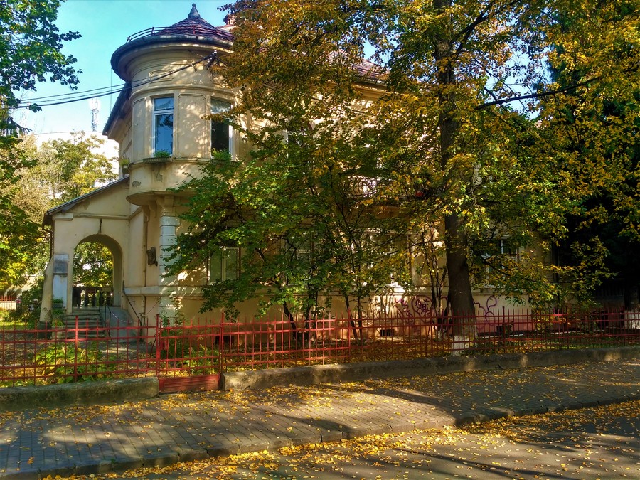 Красивые фото осеннего Ужгорода