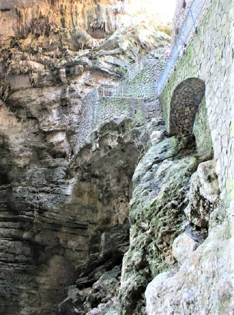 Грот Турка (La Grotta del Turco)